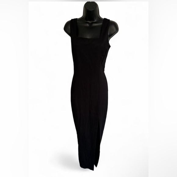 Chic Black Strapless Dress - Picture 1 of 6